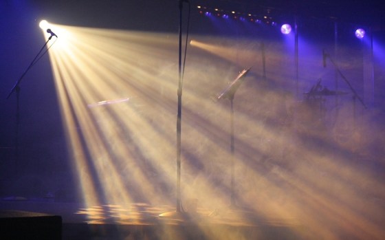 Worship-Leader-Development-Leading-On-and-Off-Stage